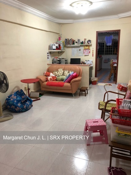 Blk 240 Hougang Street 22 (Hougang), HDB 3 Rooms #172678352